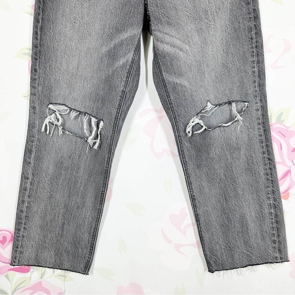 American Eagle Outfitters AEO Gray Distressed High Waist Mom Denim Jeans 8 Short - Picture 4 of 9